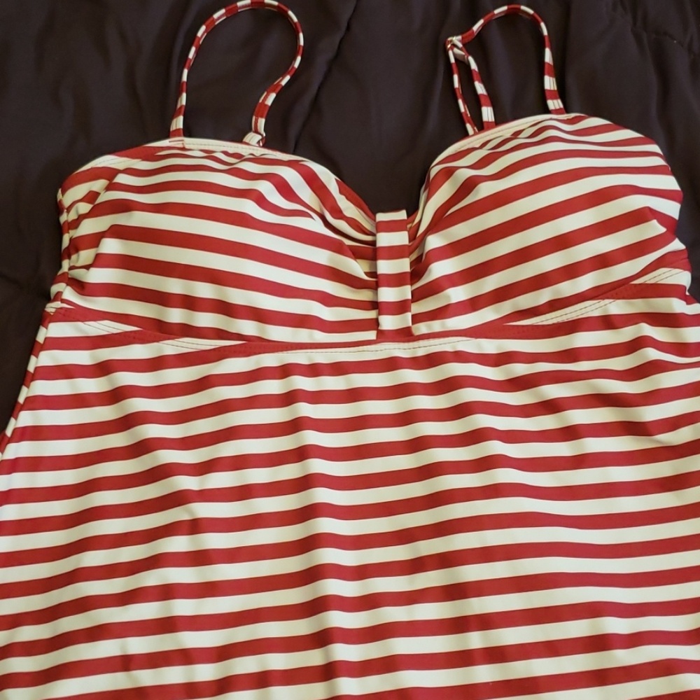 Swim suit
